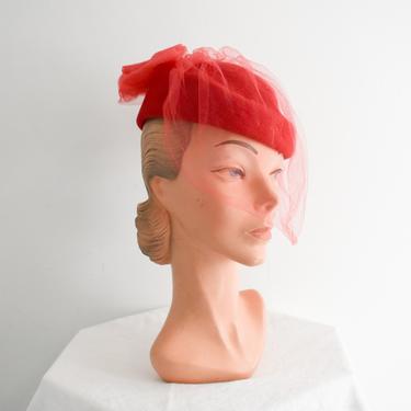 1950s Red Wool Felt Hat and Tulle Veil and Bow 