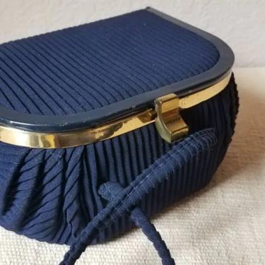 Navy blue purse vintage with pleated cloth with top opening, 1950s 
