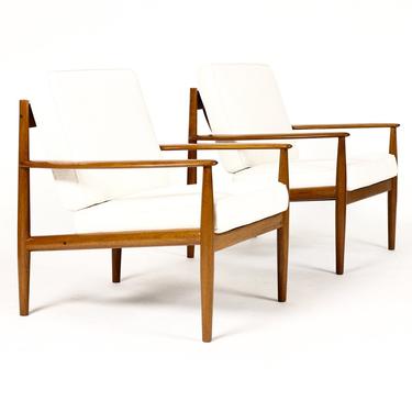 Danish Modern / Mid Century Teak Lounge Chairs Model 118 – Grete Jalk for France + Son — Neutral Linen – Pair 