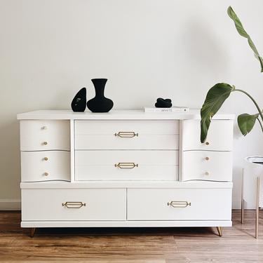 Pure White 8-Drawer Dresser 