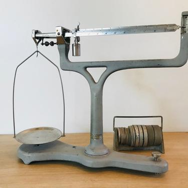 Vintage Welch Scientific Company Scale Triple Beam Balance 