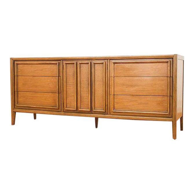 Mid Century Thomasville Walnut Credenza Dresser From Castle