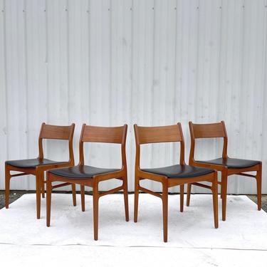 Scandinavian Modern Teak Dining Chairs- set of Four 
