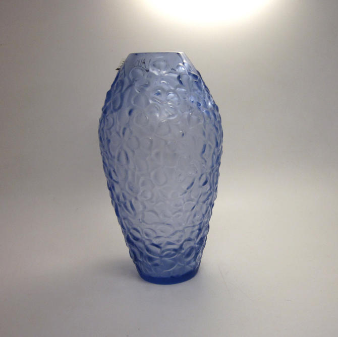 Signed Lalique Quot Violetta Quot Blue Floral Motif French Art