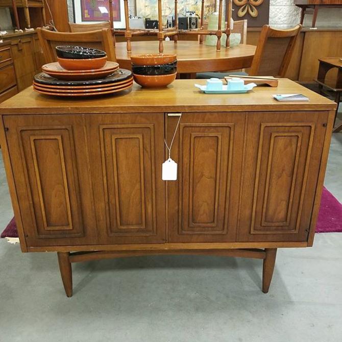 Broyhill Sculptra Small Credenza Server 395 From Vintage Mc