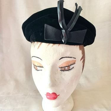 Vintage 60s Black Velvet Beret, Tam, Soft Hat, Chapeau 
