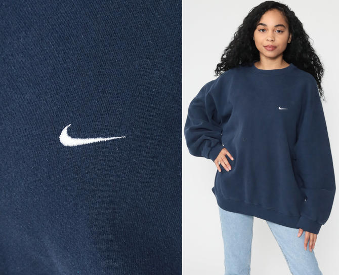 Nike dark clearance blue sweatshirt