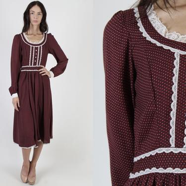 Burgundy Calico Gunne Sax Dress / 70s Country Folk Style Dress / Maroon Polka Dot Prairie Dress / Vintage 70s Lace Trim Peasant Midi 11 