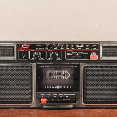 1980s General Electric Stereo Casette Boombox