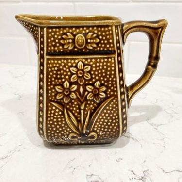 Vintage Mid Century Shorter &amp; Sons Jonquil Mustard Embossed Pitcher Pottery Jug, Made in England 42s by LeChalet