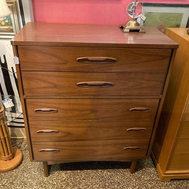 Laminate top mid century 6 drawer chest. 36” x 18” x 43”