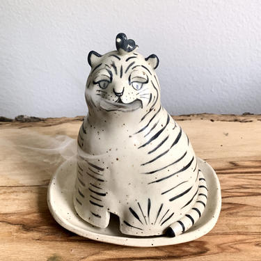 Incense Burner - smoking tiger and a magpie 