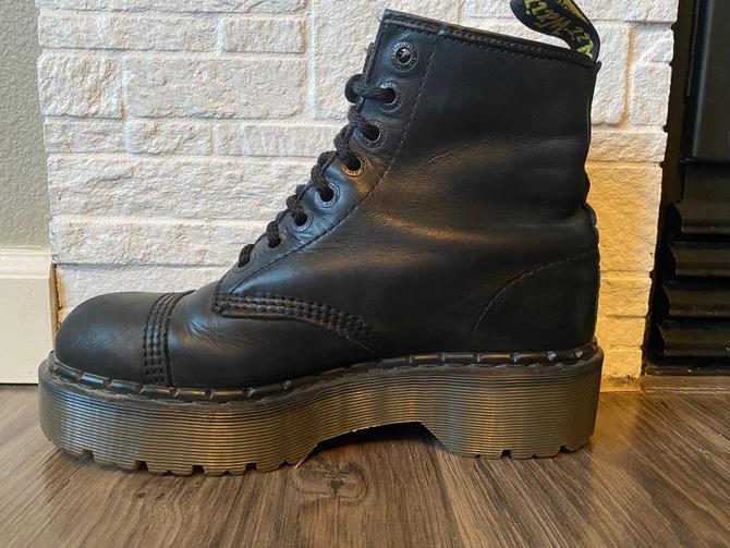 Prix doc shop martens en 1990