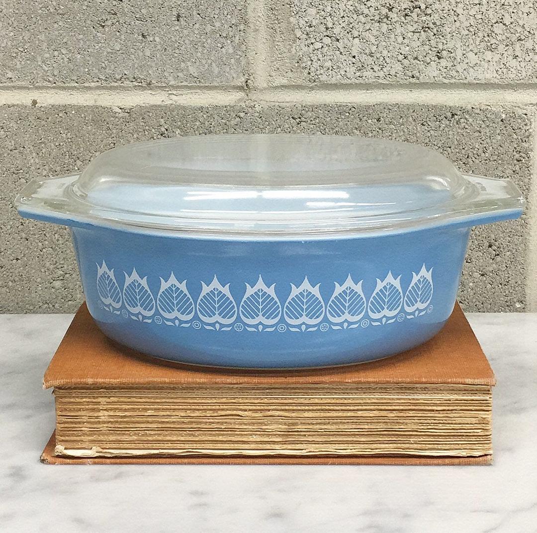 Pyrex Promotional Blue Tulip Casserole Dish! high quality