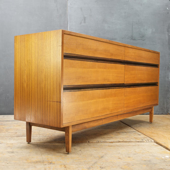 Rare Kipp Stewart Calvin Design Foundation Dresser Bureau Walnut
