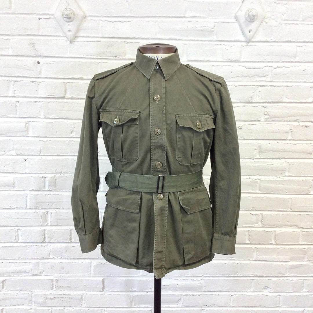 ジャケット・アウター 50's ~ Canadian Army Safari Jacket Korean War Era Canadian Army Olive Green Bush Safari Jacket