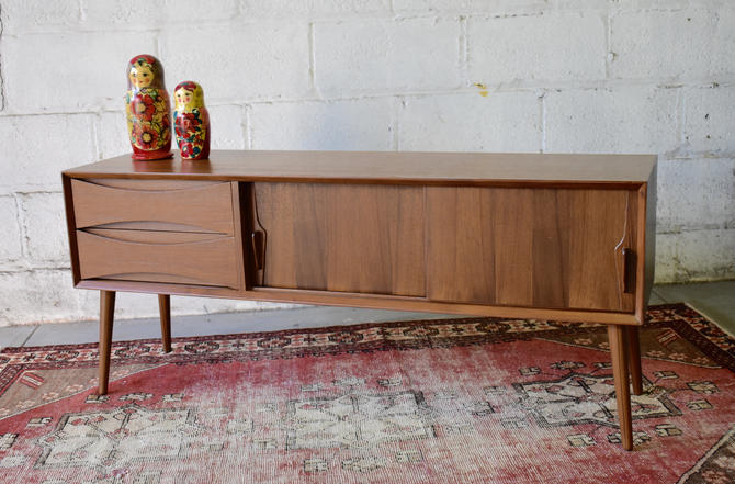 Mid Century Modern Teak Credenza Record Cabinet Media Stand By