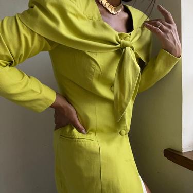 vintage avant garde sleek structured statement blazer 