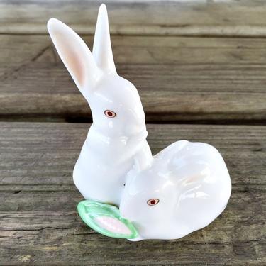 Herend Hungary Bunnies & Corn Figurine / Collectible White Porcelain Bunny Rabbits 