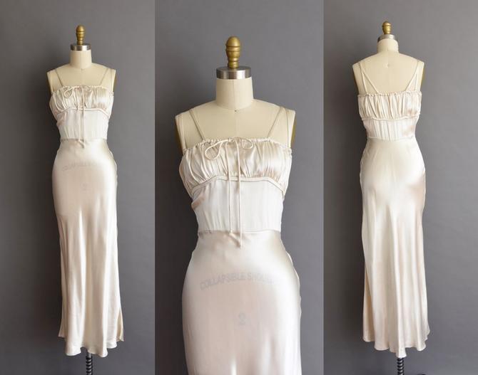 Vintage 1930s Glamorous Liquid Satin Ivory Satin Wedding Dress Small