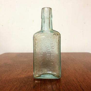 Vintage &ldquo;Chamberlain's Colic and Diarrhea Remedy&rdquo; 4 1/2&amp;quot; Medicine Bottle 