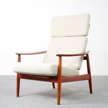 Arne Vodder Teak "FD-164" Lounge Chair, by France & Daverkosen - (D926) 