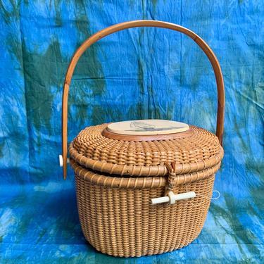 Basket Purse, Woven Rattan, Scrimshaw Style Clipper Ship Design, Handbag Purse, Vegan Beauty, Vintage 