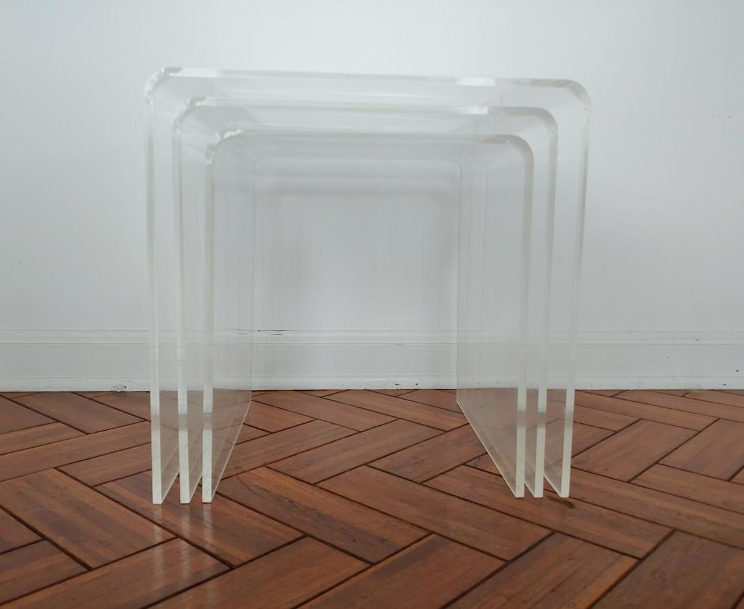Mid Century Modern Set of 3 Nesting Lucite Waterfall Side Tables Mod