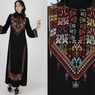 1970s Black India Floral Embroidered Dress / Vintage 70s Indian Ethnic Dress / Womens Wide Bell Sleeves South American Dress 