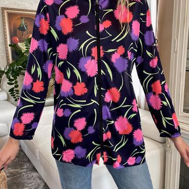 1960's Jantzen Beach Cover Up / Large Plastic O Zipper / Black Floral Psychedelic Printed Hoodie / Hooded Jacket / Late 60s Early 70s 