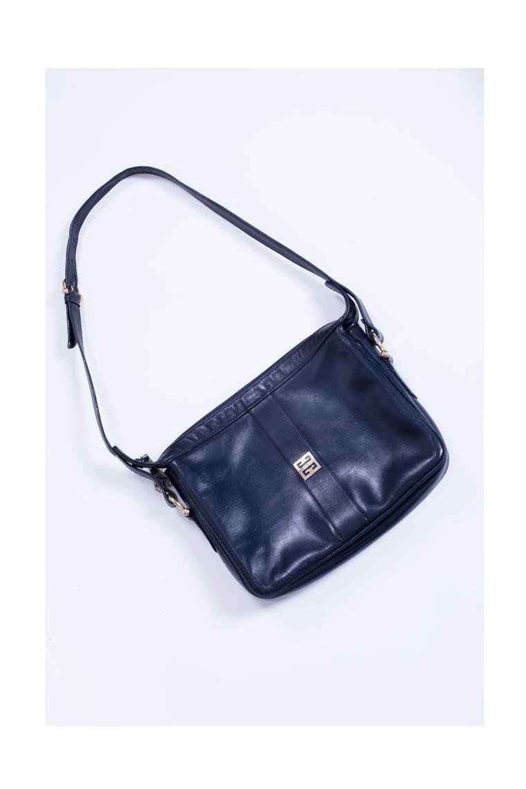 Vintage bag 90s archive ヴィンテージバッグ Vintage Givenchy Sac 1980s Black Leather Shoulder Bag with