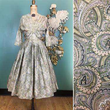 1950s cotton dress, r & k originals, vintage 50s dress, olive green paisley, fit and flare, full skirt, size small, mrs maisel style, dolman 