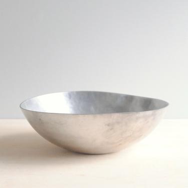 Vintage Hand Hammered Pewter Bowl, Gene and June Lesch Hammered ...