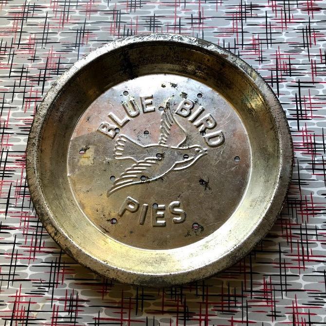 Bird Cake Pan Vintage 9