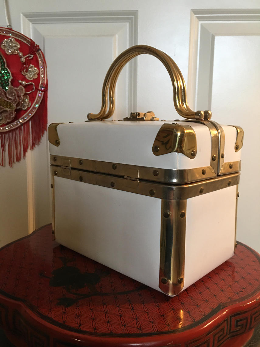 Vintage Delill Box Purse, Train Case offers Box Purse, White and Brass Box Purse