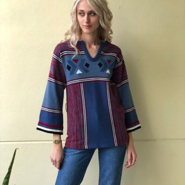 Vintage 70s Sweater / Printed Knit Tunic with Bell Sleeves / Bohemian Knit / Woodstock Top / Purple Blue and White 