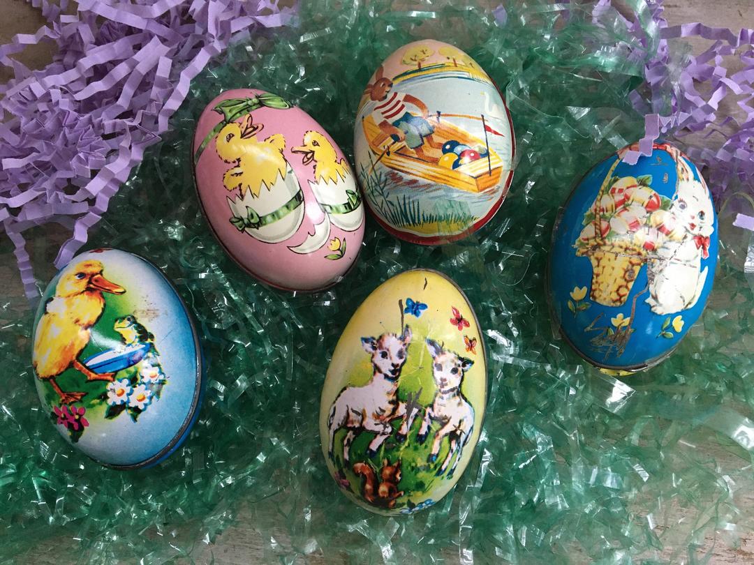 格安SALEスタート！ Vintage Tin Litho Eggs, Set Of 5 Eggs, Tin Candy Easter アンティーク雑貨