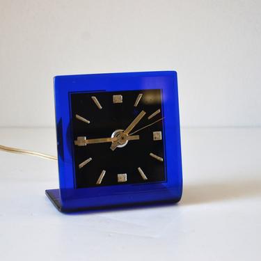 Vintage Cobalt Blue Glass Art Deco Electric Clock Model 170 by Waltham Watch Co. 