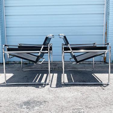 Pair Wassily Chairs by Marcel Breuer for Knoll Mid Century 