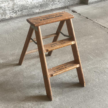 Vintage Timber STEP Ladder – The OLDE Farm Store