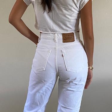 vintage levi mom jeans 551  Levi mom jeans, Levi jeans women, Vintage mom  jeans