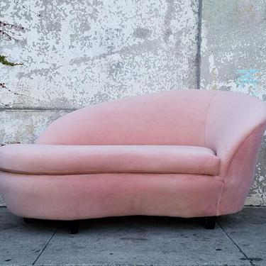 Pink velvet chaise lounge 