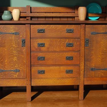 Eight Leg Side Board 