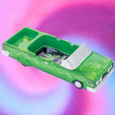 Hot wheels cheech and chong car shop