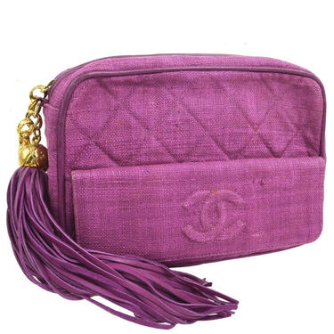 Vintage CHANEL CC Logo Matelasse Quilted Pink Linen / Leather Chain, Moonstone Vintage