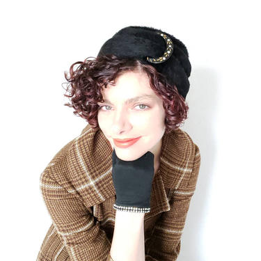 VINTAGE BLACK HAT from Marshall Field and Company | Crazy  display picture 3