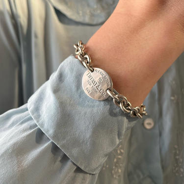 Tiffany & Co.: Please Return to Tiffany & Co Sterling Silver Round Charm Bracelet 8