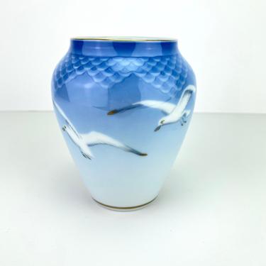 Vintage Kjobenhavn B&G Denmark Porcelain Vase Seagulls Birds Blue Delicate Danish Ceramic 