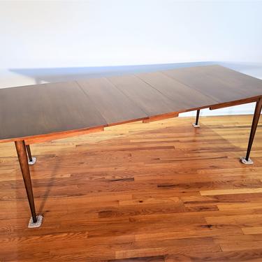 Mid Century Broyhill Sculptra Dining Table, Expandable to 96 Inches 