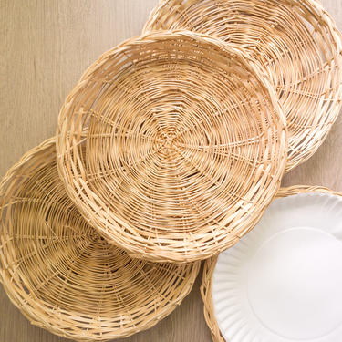 Bamboo Paper Plate Holders, Set of 4, Woven Rattan Wicker Chargers, Vintage Boho Outdoor Dining 